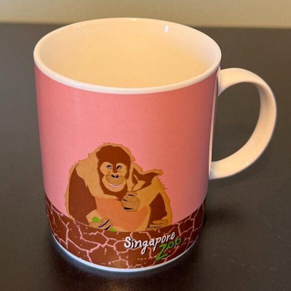Singapore Zoo ORANGUTAN Pink Ceramic Mug - Picture 4 of 6